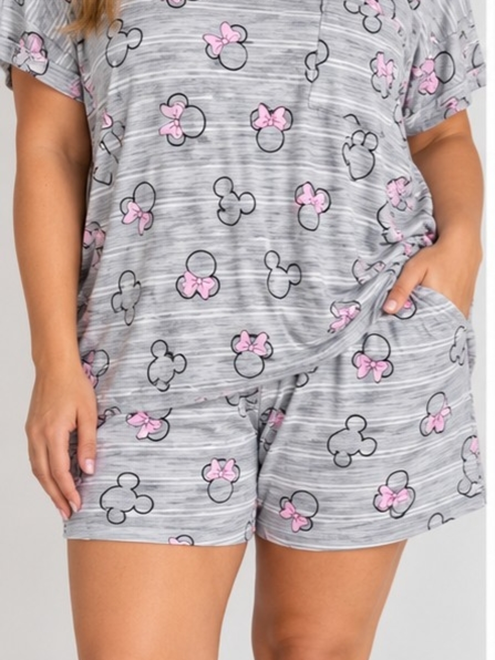 Plus Size Grey Minnie Bow Short Pajama Set